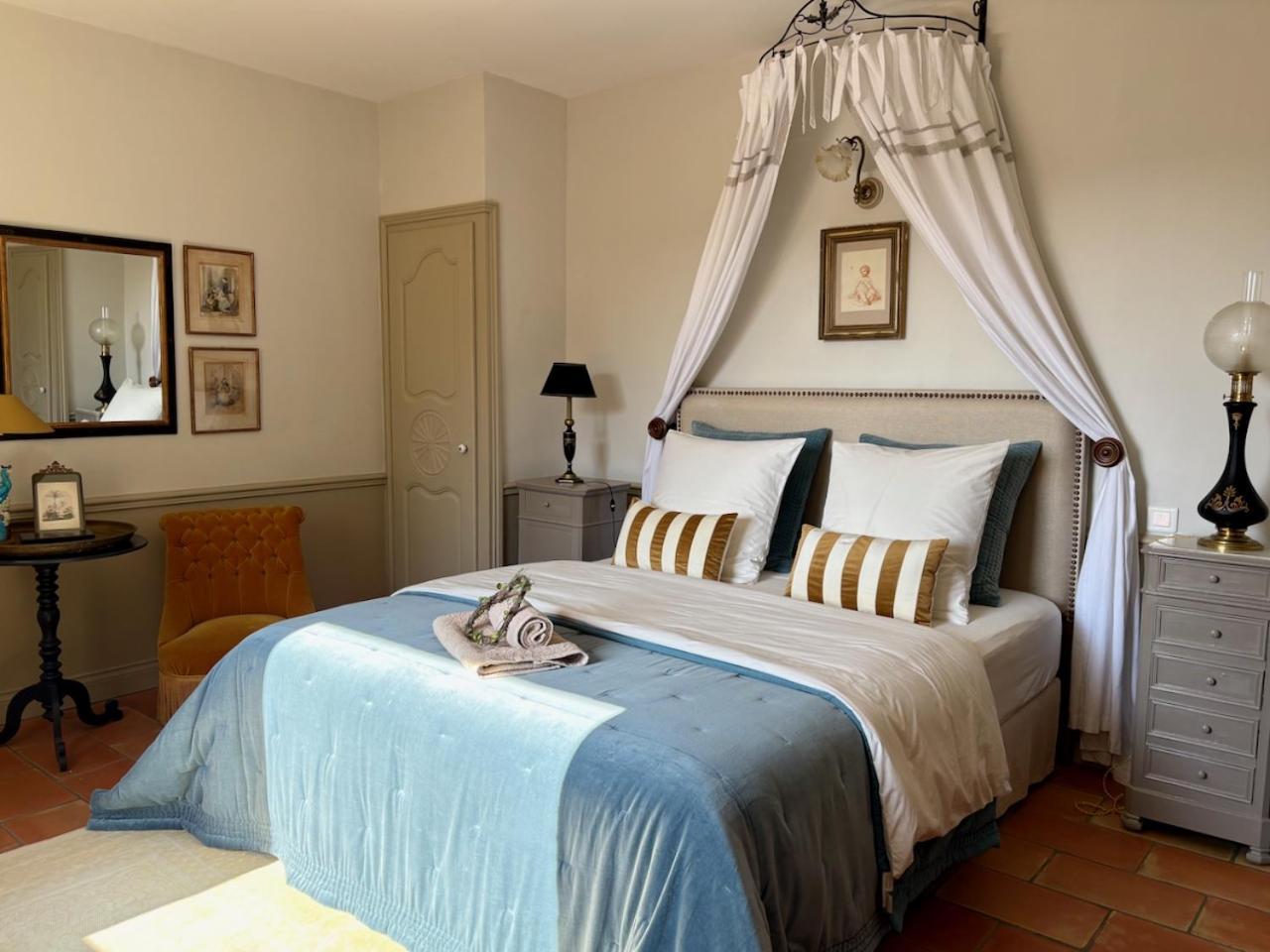 Les Aurochs Bed & Breakfast กรีโมด์ ภายนอก รูปภาพ