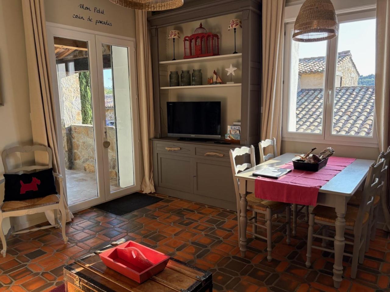 Les Aurochs Bed & Breakfast กรีโมด์ ภายนอก รูปภาพ